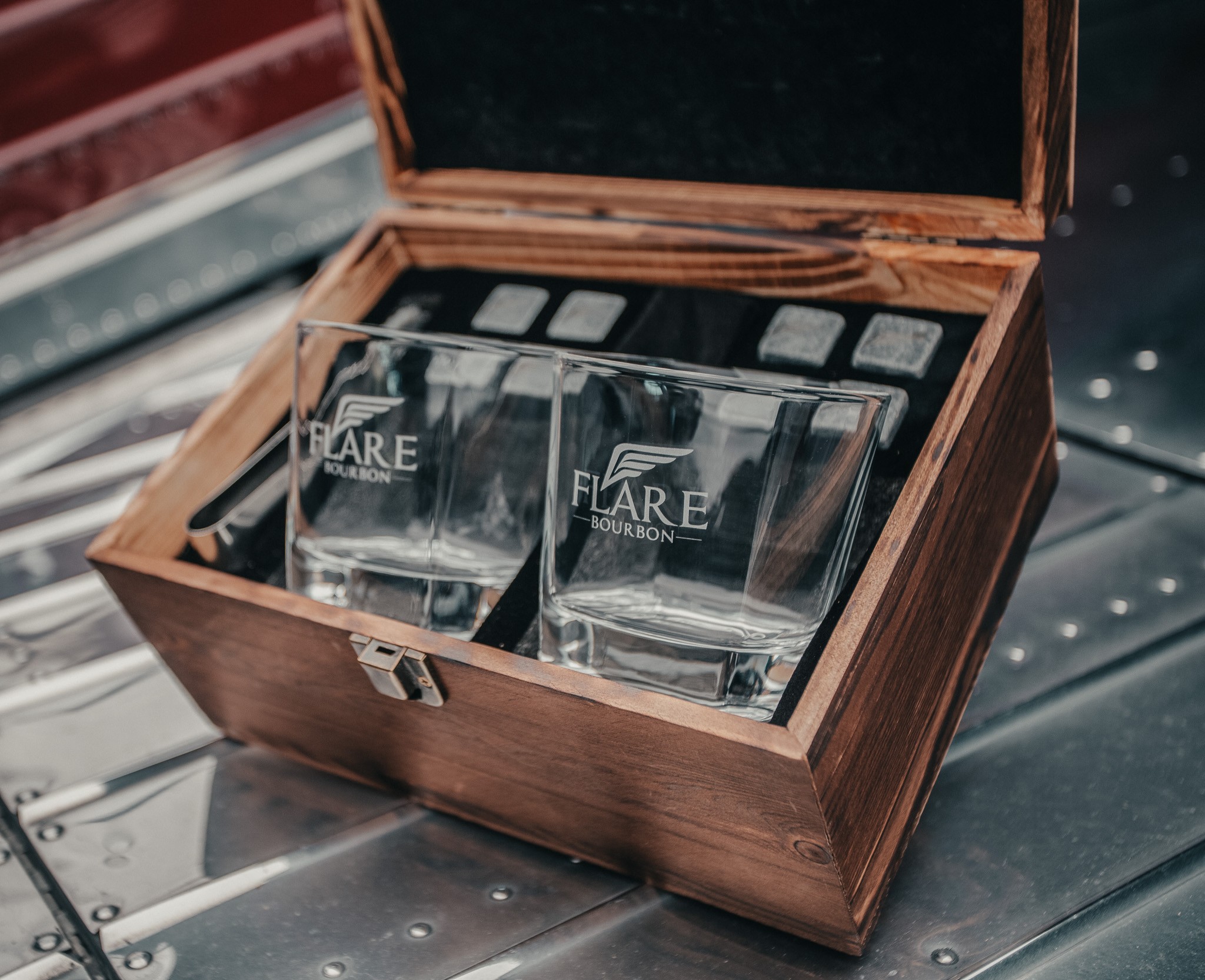 Flare Bourbon Wooden Box Glass Gift Set